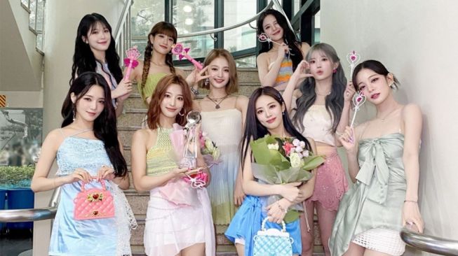 Berkat Stay This Way, fromis_9 Raih 4 Kemenangan Acara Musik Pertama Kalinya