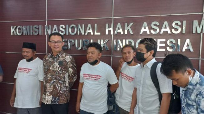 Tiga Warga Lumajang yang Gelar Aksi Jalan Kaki ke Jakarta, Diduga Alami Intimidasi: Diancam Ditabrak Lari