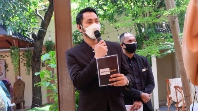 Arman Setiawan, sosok diduga kru TV yang dorong Ruben Onsu [Instagram/armansetiawan]