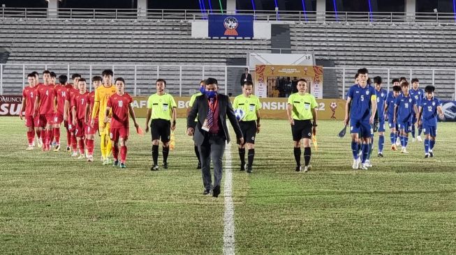 Vietnam U-19 melawan Thailand U-19. (Twitter/@AFFPresse)