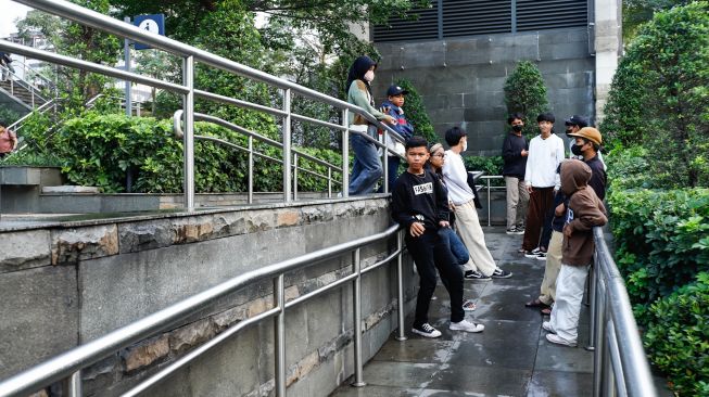 Walkot Depok Jawab Fenomena ABG Citayam, Bojonggede dan Depok 'Kuasai' Kawasan Sudirman; Depok Masuk Jakarta Raya