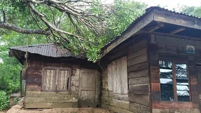 Tiga Rumah di Aceh Timur Rusak Dihantam Angin Puting Beliung