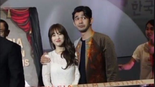 Park Bo Young dan Reza Rahadian [TikTok]