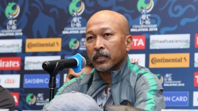 Eks Pelatih Timnas U-19, Fakhri Husaini Tanggapi Desakan Keluar dari AFF/Twitter @PSSI