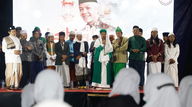 Dinilai Dekat dengan Ulama dan Peduli Pada Pondok Pesantren, Ganjar Dapat Dukungan dari SDG Banten