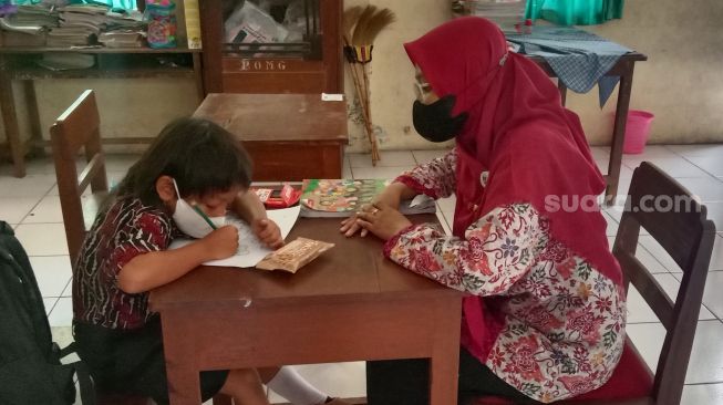 7 Fakta Azzam Murid Baru Satu-satunya di SDN Sriwedari 197 Solo, Dampak Sistem Zonasi?