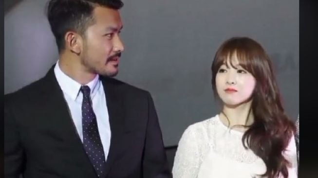 Terpesona Lihat Rio Dewanto, Video Park Bo Young Salah Tingkah Bikin Geger