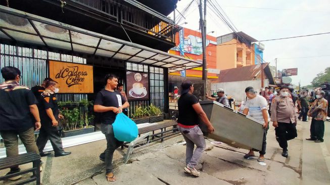 Polisi Bebaskan 33 Orang yang Ditangkap Saat Ricuh Eksekusi D'Caldera Coffe Medan