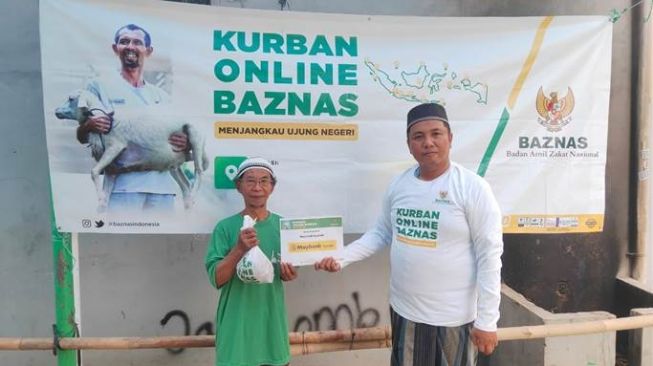 Baznas dan Maybank Syariah Salurkan Bantuan Kurban di Idul Adha 1443 H