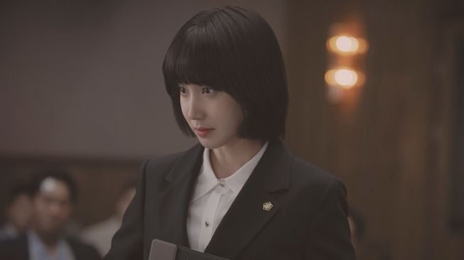 10 Artis Jadi Pengacara di Drakor, Park Eun Bin Jadi Pengacara di Serial Extraordinary Attorney Woo