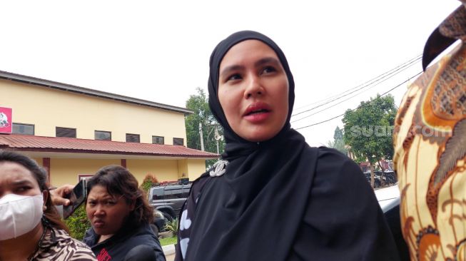 Kartika Putri di Polres Bogor [Suara.com/Yuliani]