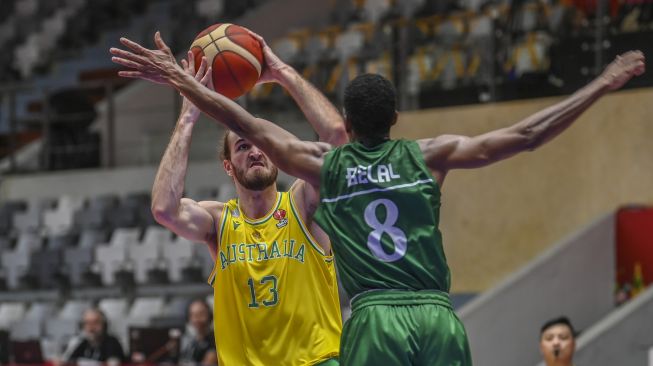 Kalahkan Arab Saudi, Australia Kokoh di Puncak Grup A FIBA Asia Cup 2022