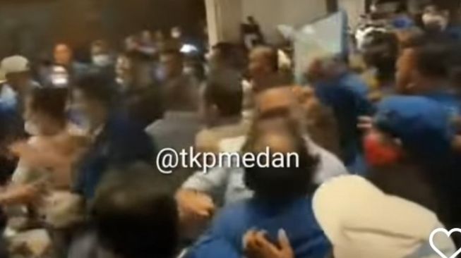 Muscab Partai Demokrat di Medan Diwarnai Kericuhan