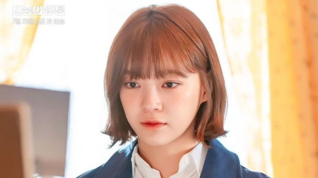 Adu Gaya YoonA SNSD dan Kim Sejeong di Drama Baru (Instagram/@sbsdrama.official)