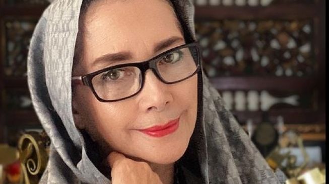 Potret Memukau Widyawati di Usia 72 Tahun (Instagram/@widyawati_sophiaan)