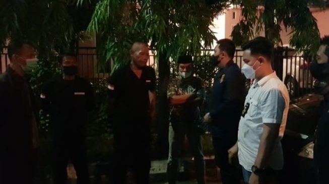 Tabib di Serang Ngaku Titisan Nabi Khidir, Rumah Nikita Mirzani Kembali Didatangi Polisi