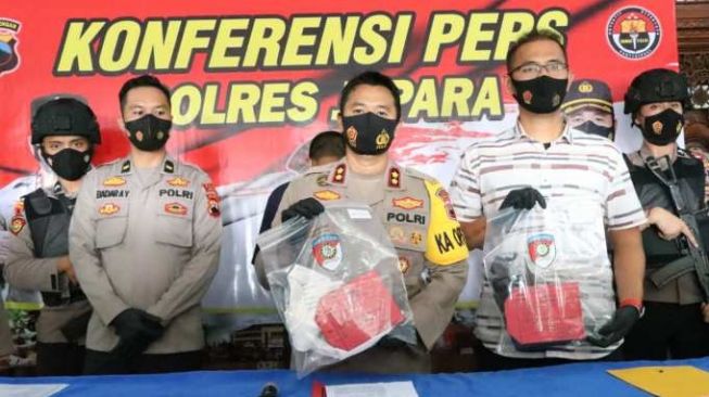 Cabuli Bocah 15 Tahun, Pria Asal Bekasi Dibekuk Anggota Satreskrim Polres Jepara