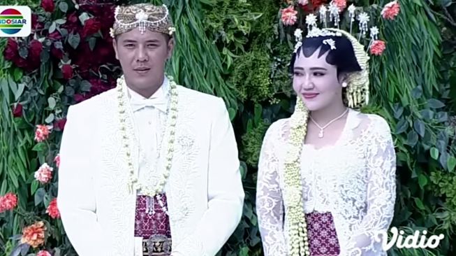 Potret Akad Nikah Via Vallen dan Chevra Yolandi (Indosiar)