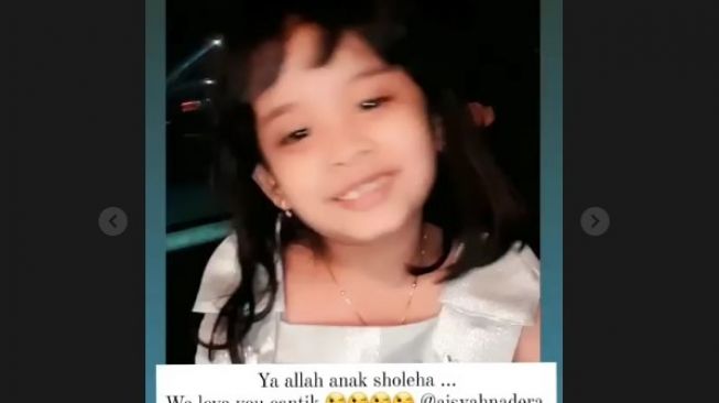 Aisyah protes ke ayahnya, Doddy Sudrajat yang tidak mengucapkan ulang tahun ketika ia ultah beberapa waktu lalu. [Instagram]