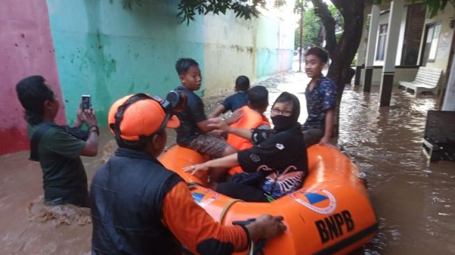 Belasan Rumah Hanyut karena Banjir Bandang di Kabupaten Pati, Puluhan Lainnya Rusak