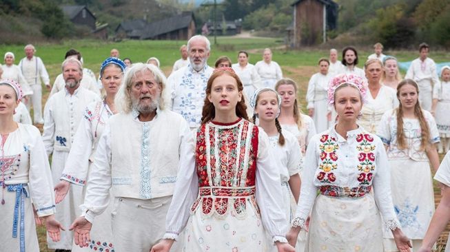 Salah satu potongan adegan film Midsommar.