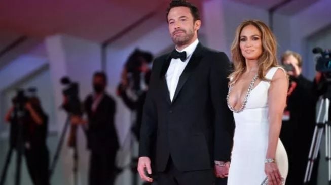 Jennifer Lopez dan Ben Affleck [AFP/Filippo Monteforte]