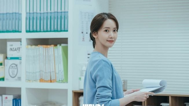 Pesona YoonA SNSD di Big Mouth (Instagram/@mbcdrama)