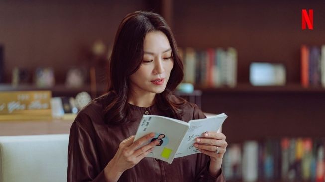 Potret Cha Ji Yeon di Remarriage and Desires (Instagram/@netflixkr)