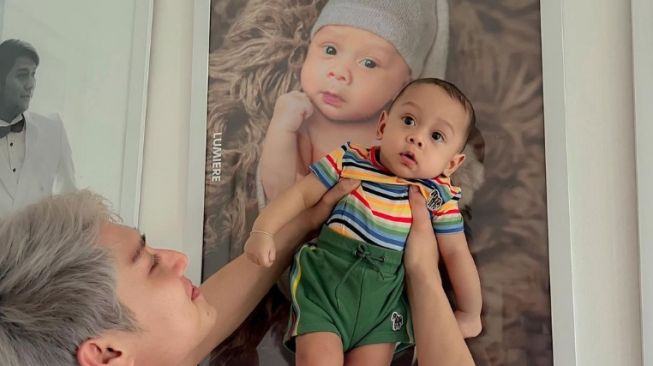 Rizky Billar dan Baby L (instagram/rizkybillar)