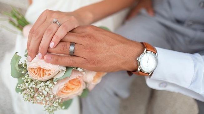 Doa untuk Pengantin dalam Islam dan Artinya yang Bermakna Dalam