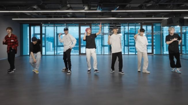 Belum Waktunya, Perut Jisung NCT Kena Sensor di Dance Practice 'Glitch Mode'
