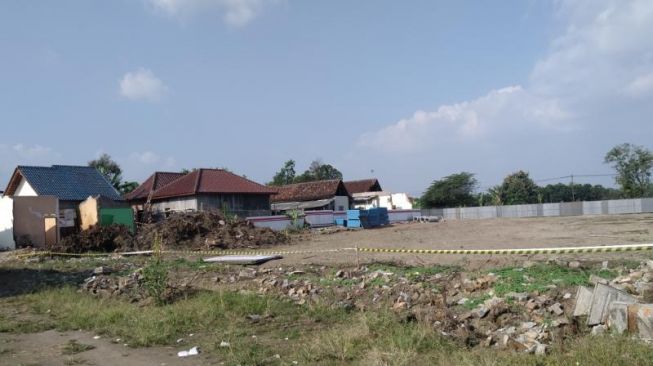 Area lahan proyek tol yang berada bersebelahan dengan Ndalem Mijosastran. (kontributor/uli febriarni)