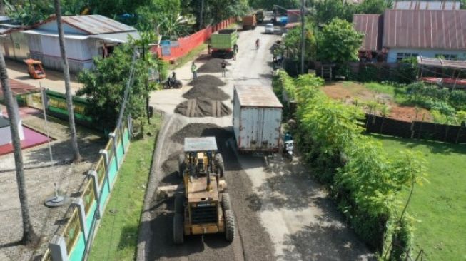 Pemprov Sulsel Tangani Ruas Minasatene Kabupaten Pangkep