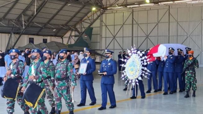 Jenazah Pilot TNI AU yang Gugur dalam Jatuhnya Pesawat T-50i Golden Eagle akan Dimakamkan di Bekasi