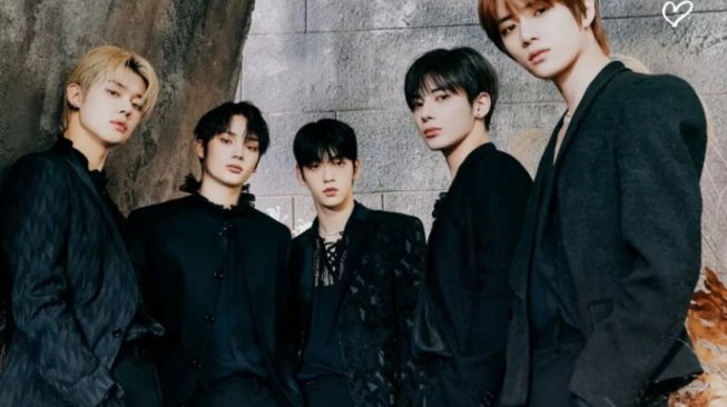 TXT Jadi Artis K-pop Kedua Setelah BTS yang Pecahkan Rekor Ini di Billboard!