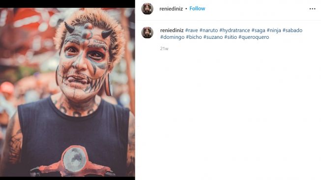 Viral kisah seorang pria yang dilarang masuk ke gereja karena memiliki penampilan mirip dengan rupa setan (Instagram/reniediniz)