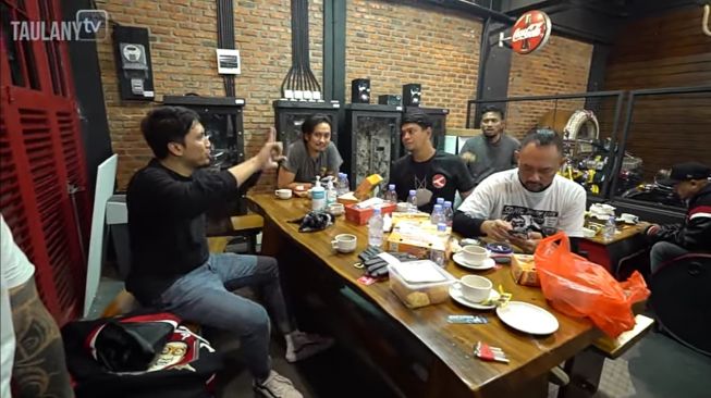persiapan klub motor The Prediksi touring ke Bandung (YouTube/Taulany TV)