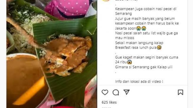 Nenek 64 Tahun Jualan Nasi Pecel di Pinggir Jalan, Dagangannya Laris Manis Setiap Hari