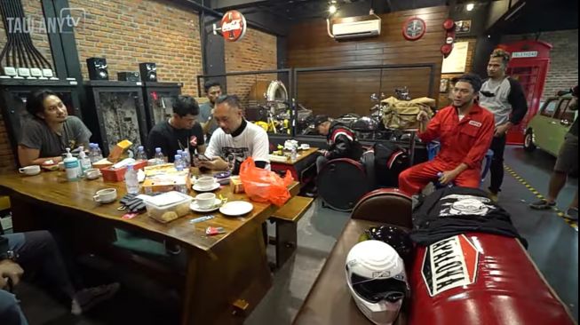 persiapan klub motor The Prediksi touring ke Bandung (YouTube/Taulany TV)