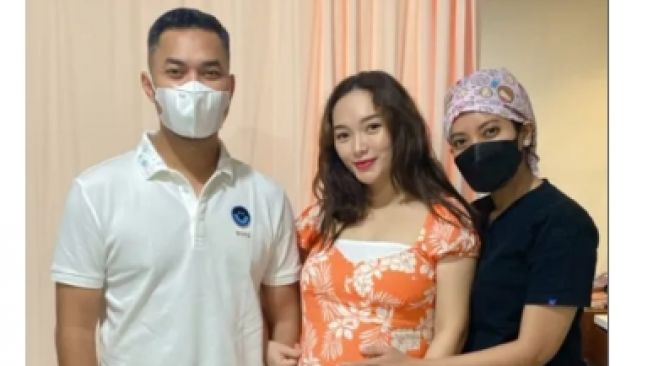 Zaskia Gotik Pamer Foto Harmonis di Tengah Tuntutan Inez Gonzales Soal Anak Terhadap Suaminya