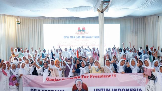 Emak-emak di Jatim Deklarasi Dukung Ganjar, Inginkan Pemimpin yang Terbaik