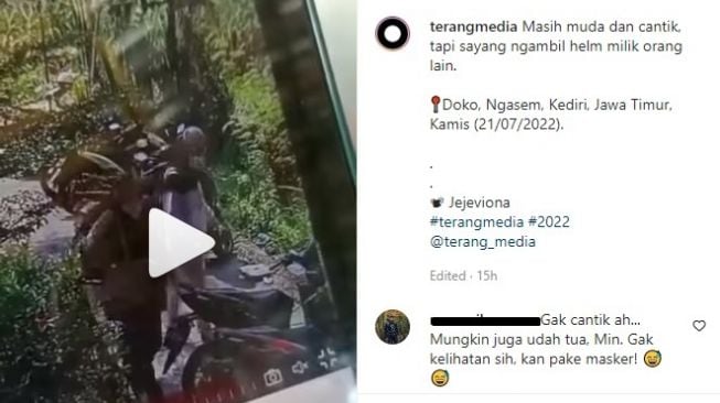 Viral Aksi Dua Cewek Berhijab Curi Helm di Tempat Parkiran Kediri