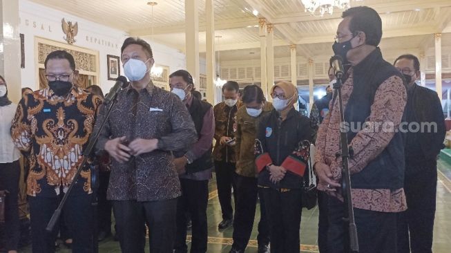 Kasus Covid-19 di Indonesia Meningkat, Menkes Budi Minta Ketatkan Lagi Penggunaan Masker