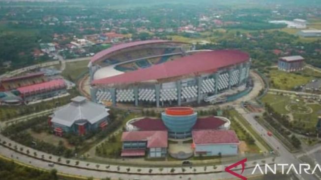 Stadion Wibawa Mukti Cikarang di Kelurahan Sertajaya, Kecamatan Cikarang Timur, Kabupaten Bekasi, Jawa Bara (ANTARA/Pradita Kurniawan Syah).