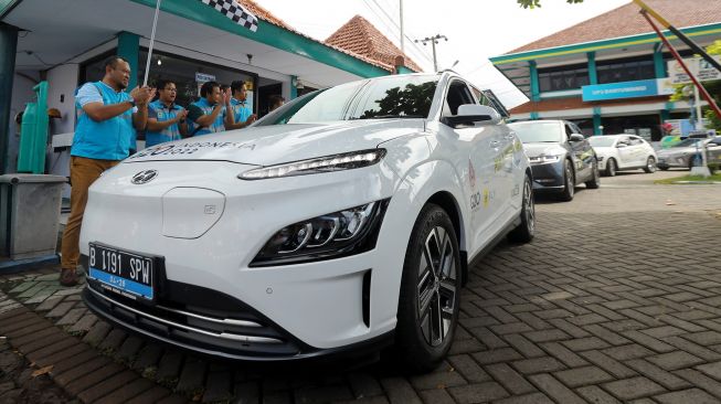 Dukung Penuh Industri Mobil Listrik Nasional, Dirut PLN: Dagangan Kami Laris