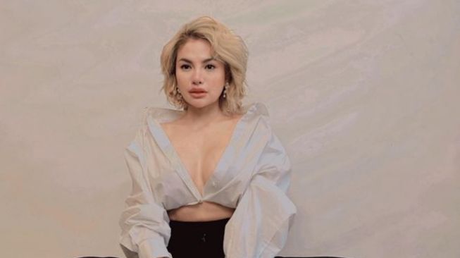 Nikita Mirzani Singgung Fans Leslar: Dulu Gue Dibully, Sekarang Fans Bully Artis