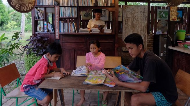 Perpustakaan Pelosok Desa di Jembrana Bali