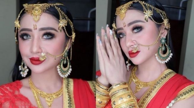 Pedangdut Pakai Sari India (instagram/@dewiperssikreal)