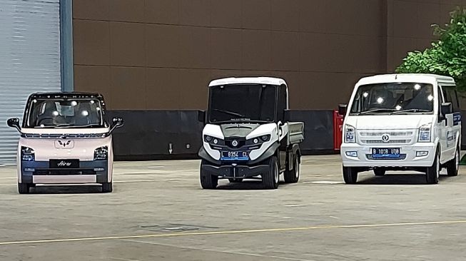 Konsumen Bisa Mengendarai Wuling Air EV di PEVS 2022