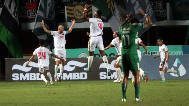 Galeri Foto Duel Seru PSS Sleman versus PSM Makassar di Stadion Maguwoharjo: Juku Eja Petik 3 Poin